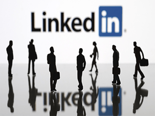 5 Ways to Source Candidates Outside of LinkedIn